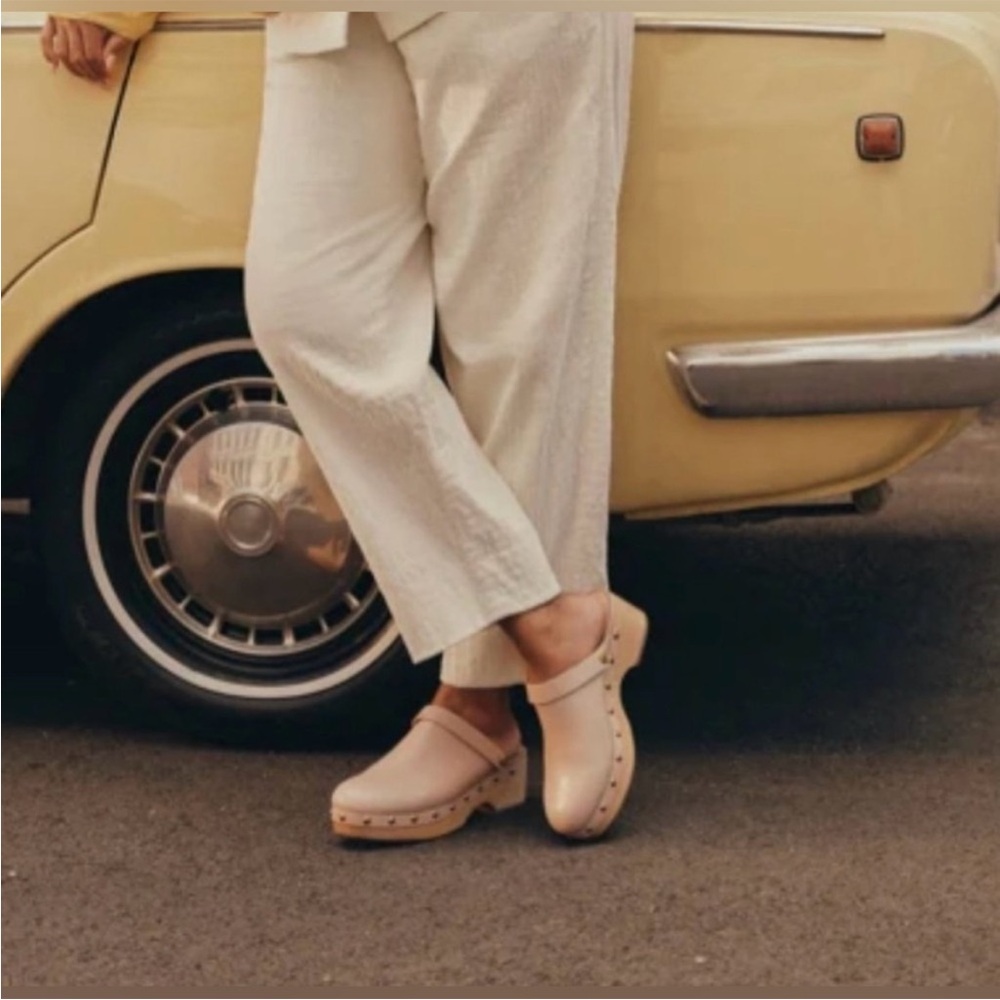 J Crew Convertible Leather Clogs Pale Pink Gold Studs Womens 7.5